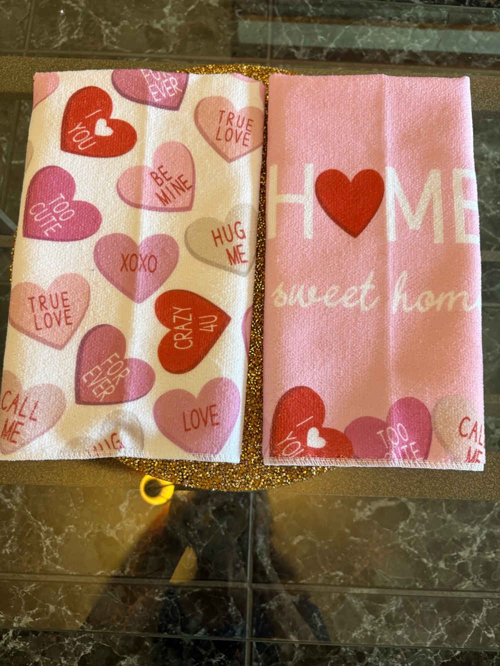 Heart Pattern NWT  Pink Kitchen Towels- Pack of 2